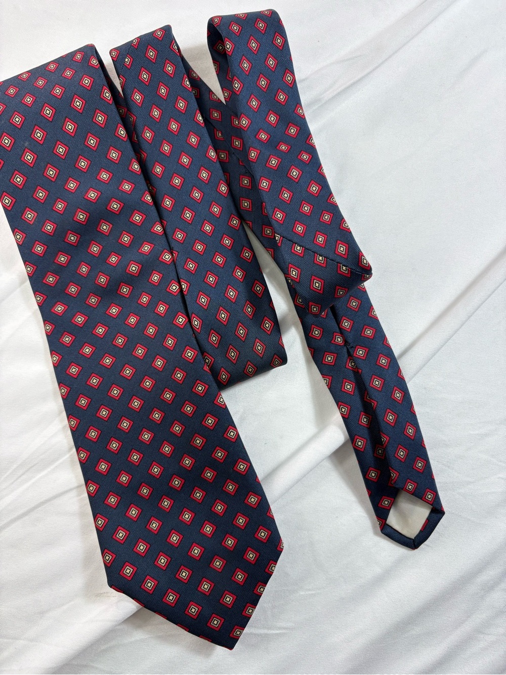 Brooks brothers makers all silk diamond tie